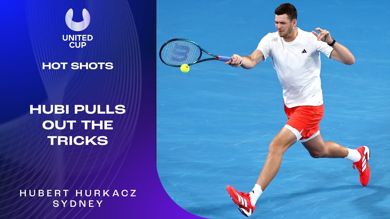 VIDEO.-Hurkacz-executes-a-fantastic-forehand-around-the-net-during-his-contest-versus-Harris-in-Perth-Sydney