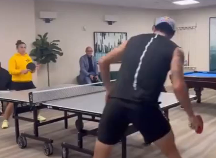 Errani drives Berrettini crazy at Ping Pong in Indian Wells during rain delay