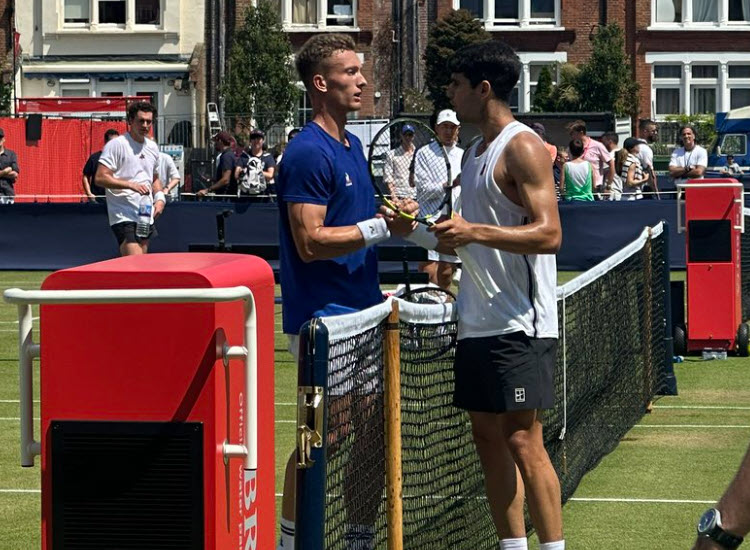 Carlos Alcaraz and Jiri Lehecka play high-quality practice set in London that ends 5-5 due to time limit