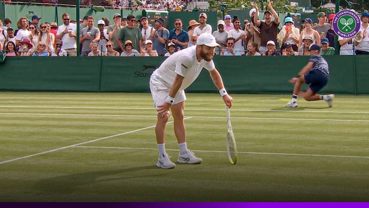 Corentin Moutet stuns Wimbledon crowd with a daring tweener drop shot against Francisco Comesana