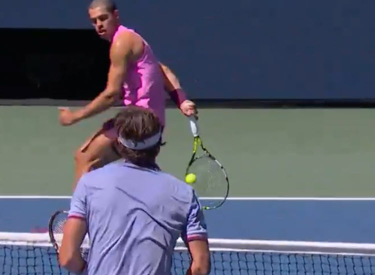 Alcaraz Behind The Back