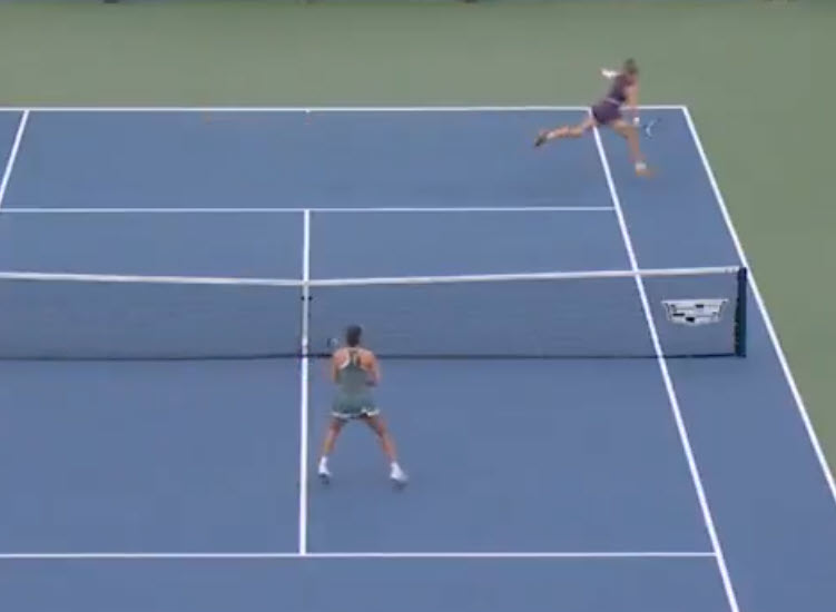 Muchova Incredible Passing Shot