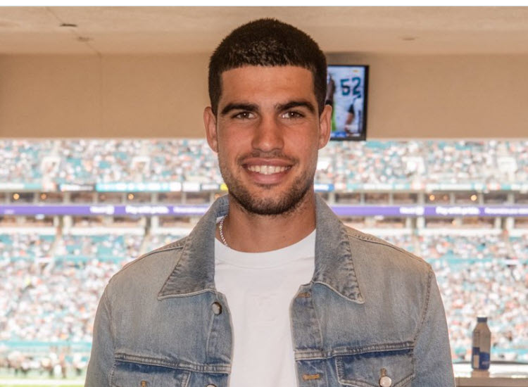Carlos Alcaraz Enjoys The Dolphins Vs Saints Nfl Clash