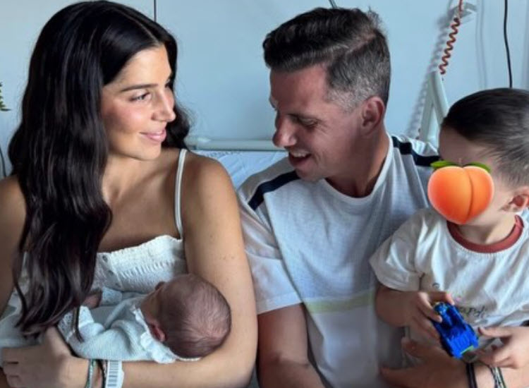 PADEL. “We thought we already knew this love,” Paquito Navarro welcomes son Rodrigo Navarro-and-wife