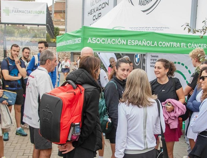 94-Pairs-compete-in-4-charity-padel-sessions-in-Pozuelo-de-Alarcon