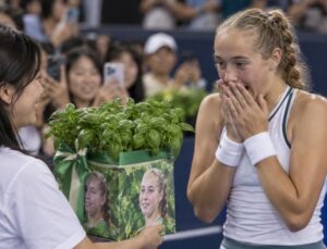 Mirra Andreeva Amused By Bizarre Customized Present From Asian Tennis Fans
