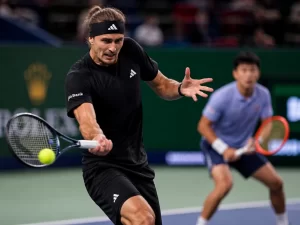 Alexander Zverev overcomes late scare against Wu Yibing in Shanghai